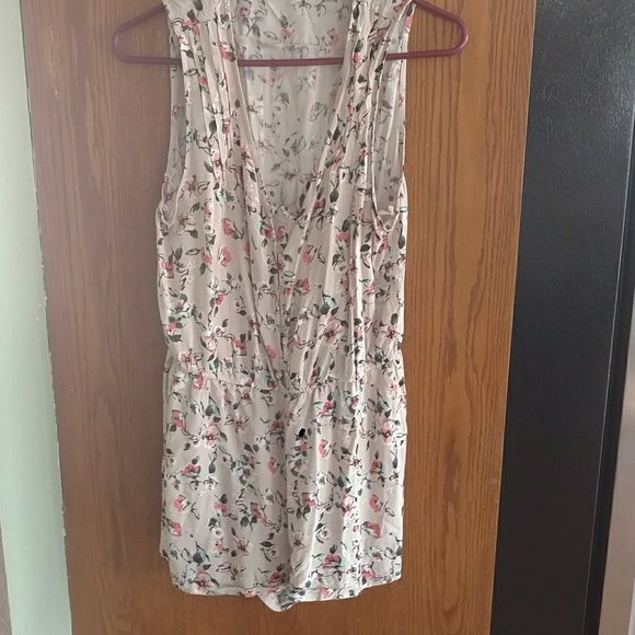 Romper - Picture 1 of 2